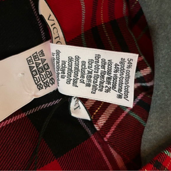 NWT Victoria’s Secret Cotton Printed Flannel Long PJ Set in Size Medium - Picture 5 of 14